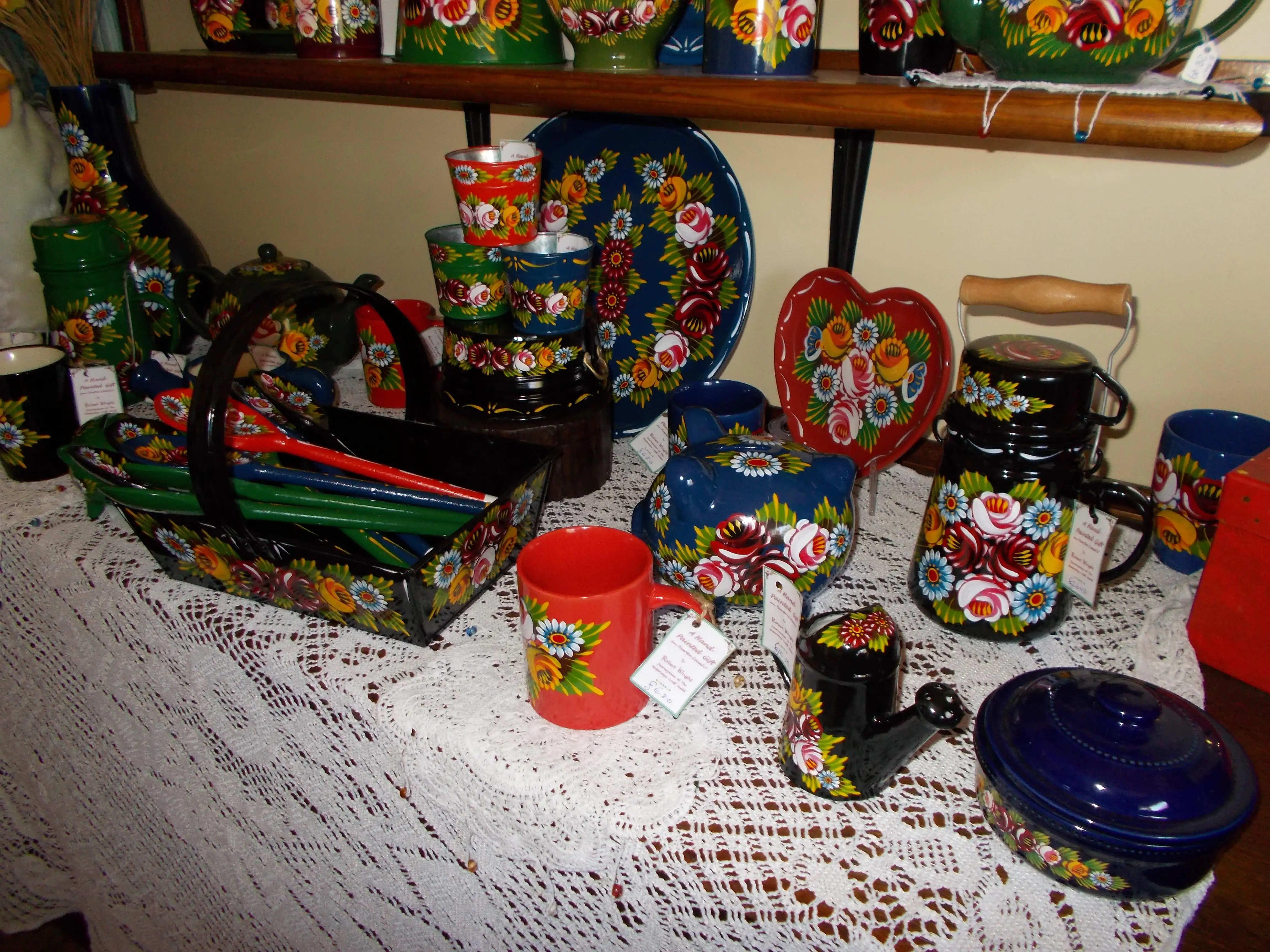 Traditional Canal Painted Items