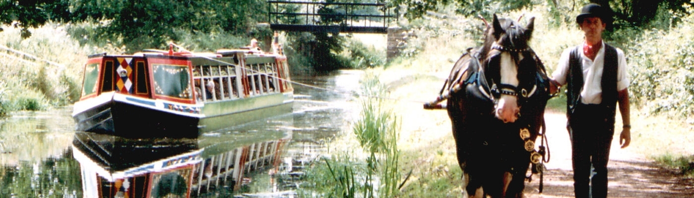 Horse Drawn Canal Boat Trips In Devon